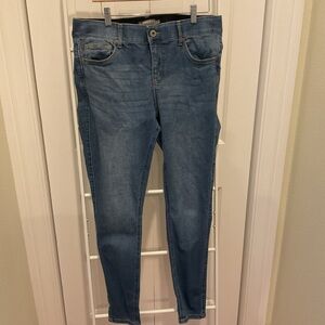 Torrid Women's Bombshell Skinny  Jeans Size 14R